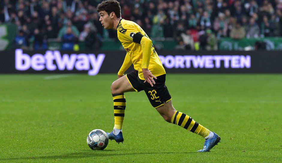 ONLY GERMANY Giovanni Reyna Borussia Dortmund
