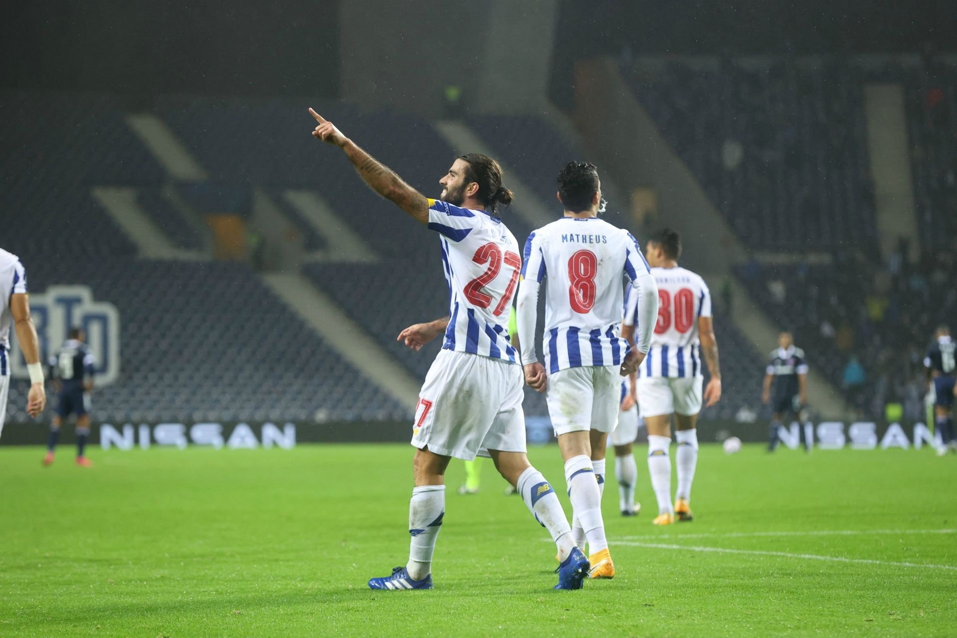 Oliveira Porto Olympiacos Champions League 20/21