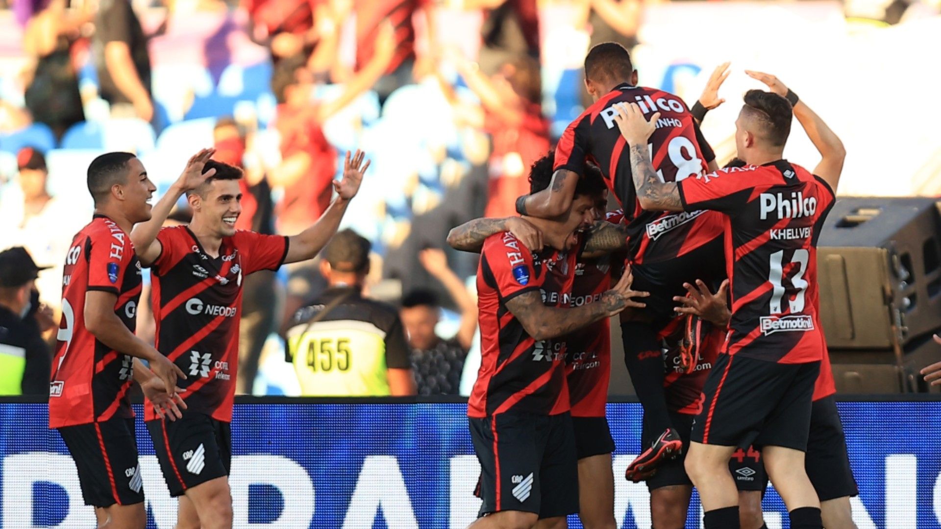 Athletico-PR campeão Sul-Americana Red Bull Bragantino 20 11 2021