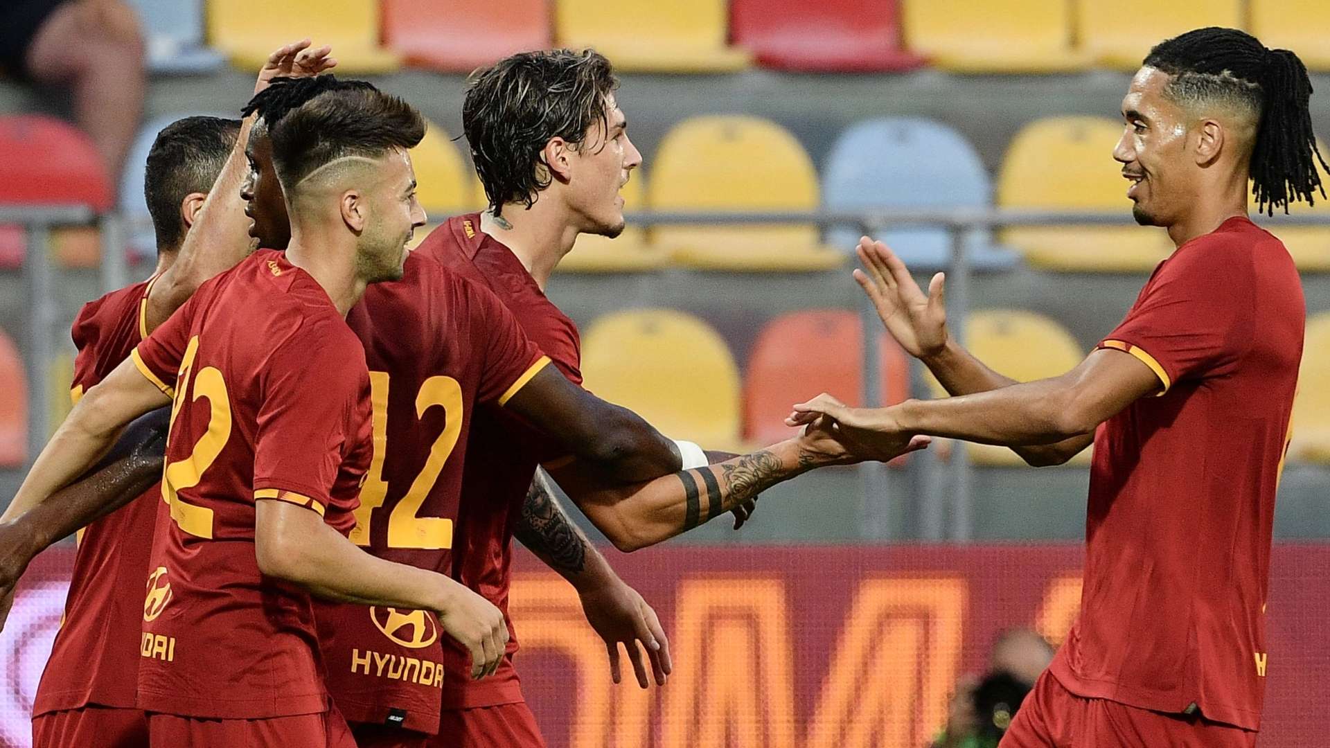Zaniolo Roma celebrating