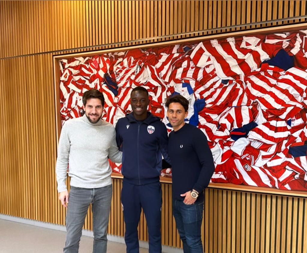 Aboubakary Sacko lors de sa signature à l'Atlético Madrid