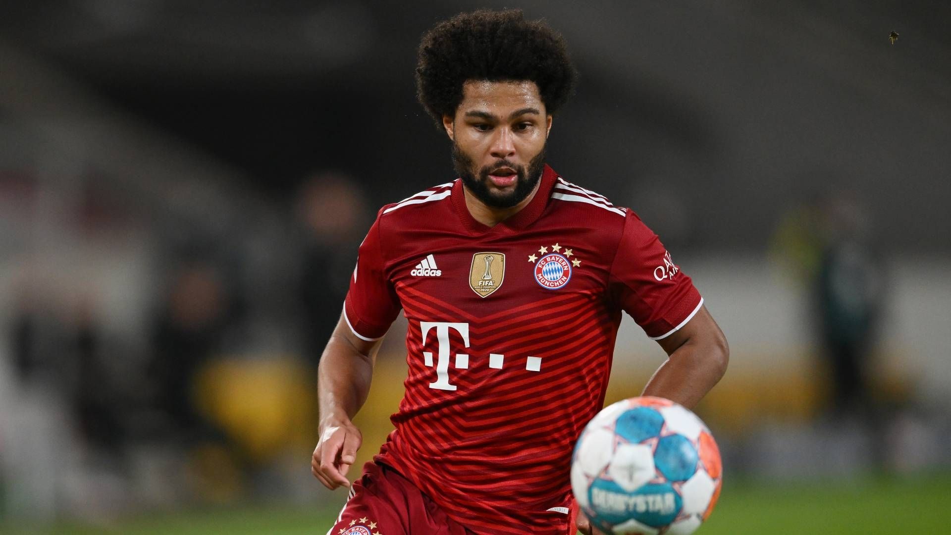 fc-bayern-gnabry-14122021