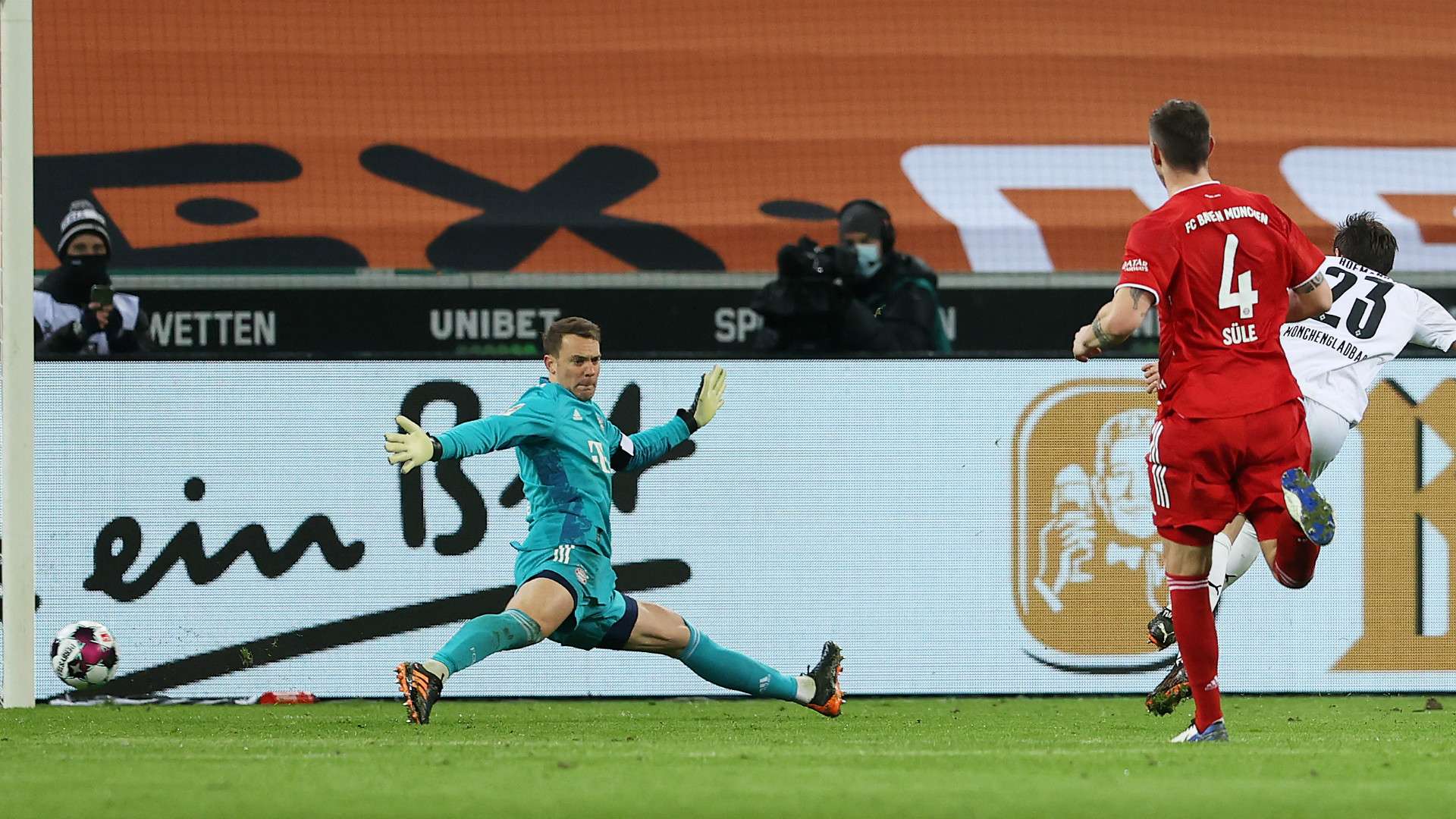 MANUEL NEUER BAYERN MÜNCHEN BUNDESLIGA 08012021