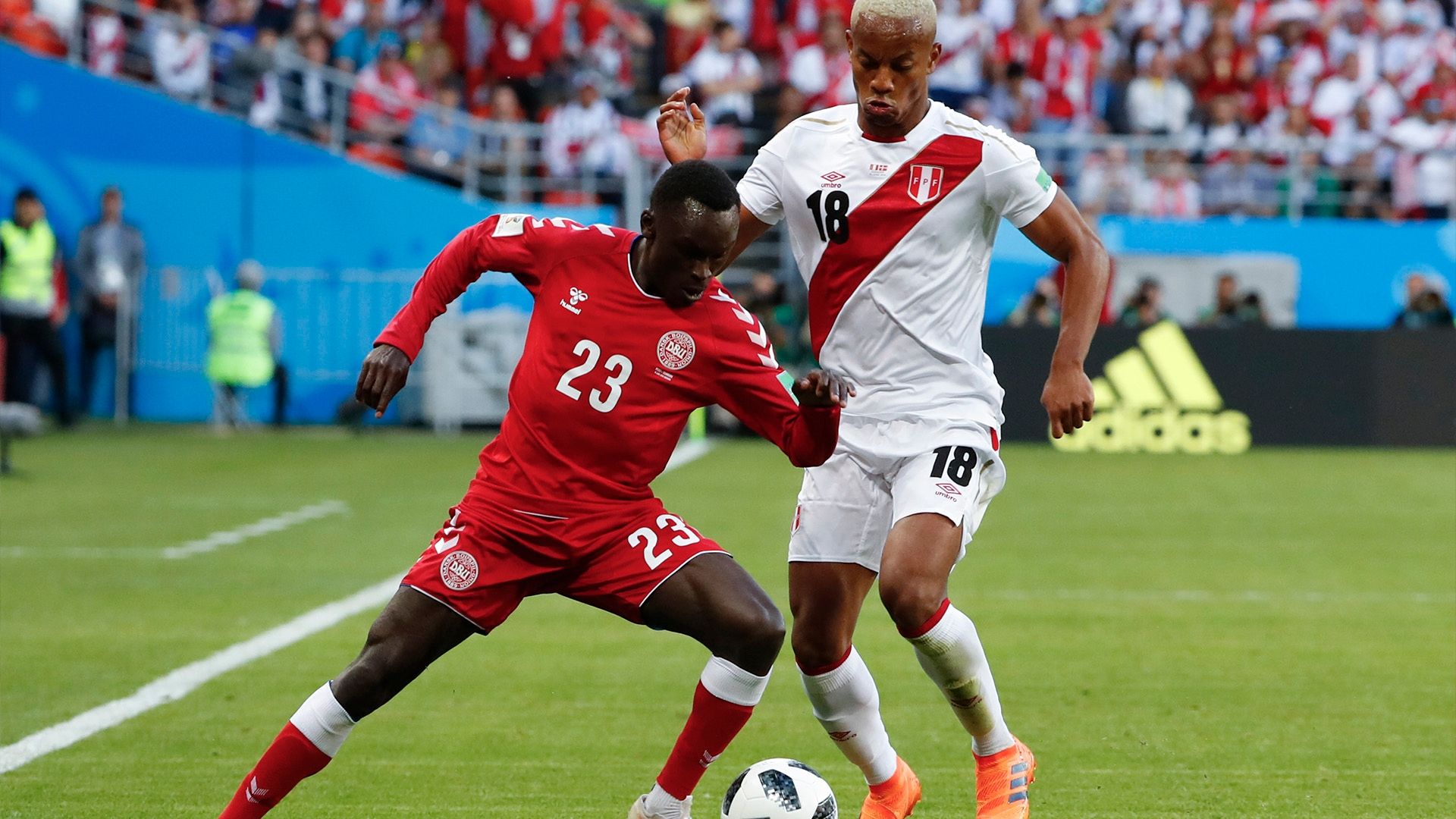Andre Carrillo  Peru x Dinamarca Copa do Mundo 16 06 18