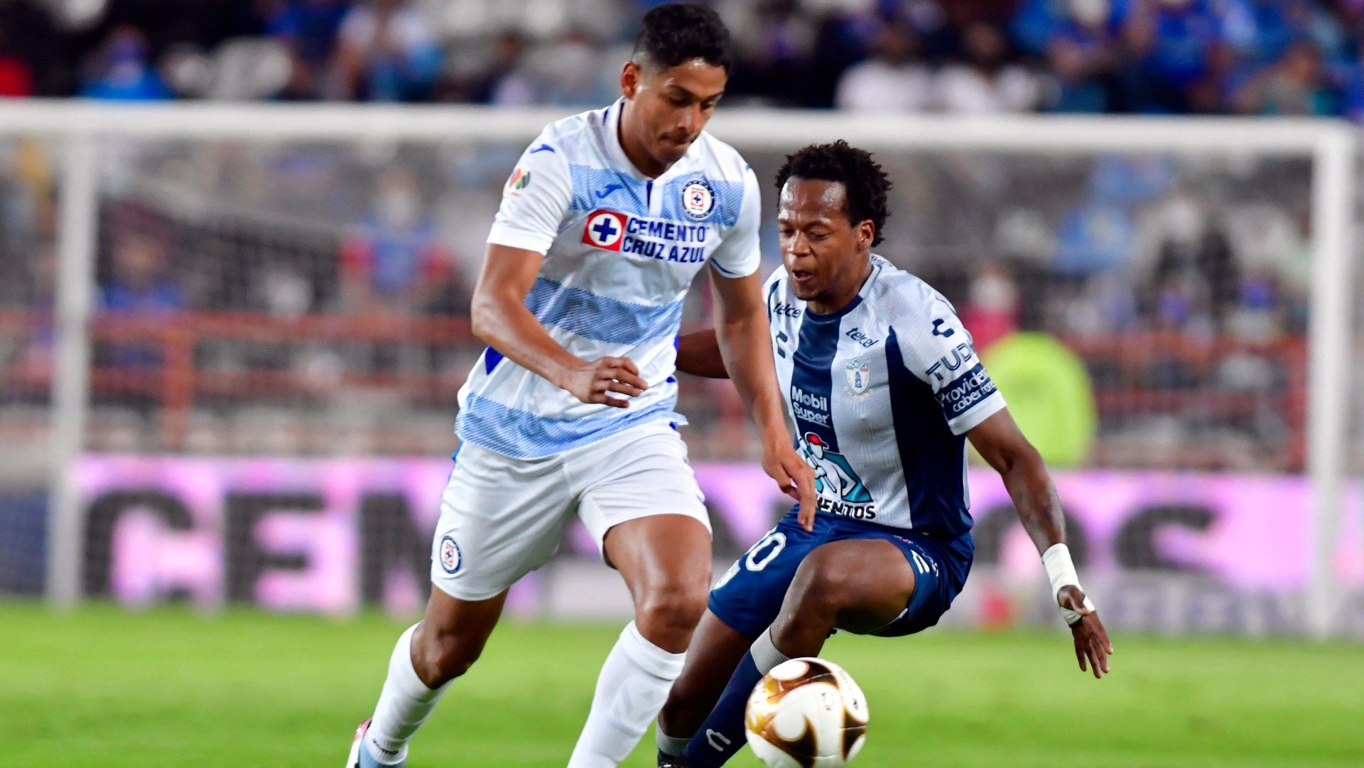 Pachuca Cruz Azul Romario Ibarra Luis Romo