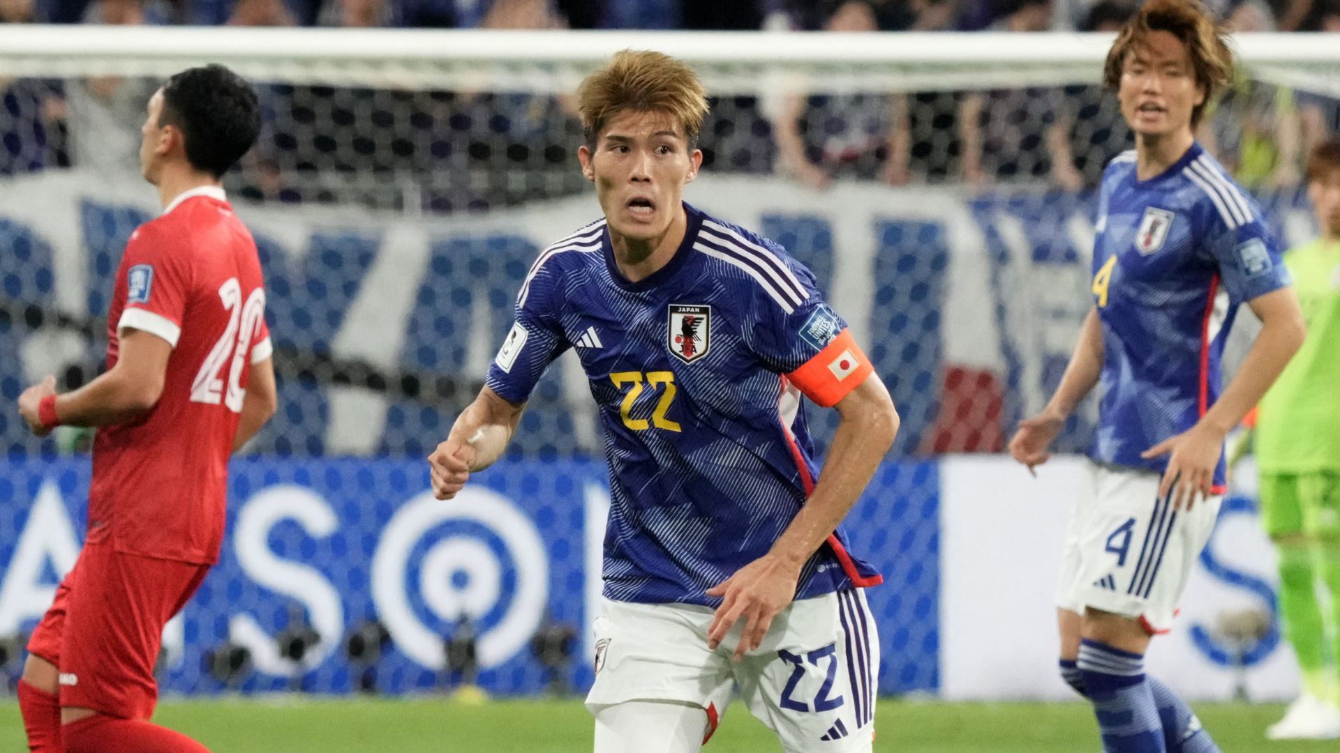 ajax-takehiro-tomiyasu