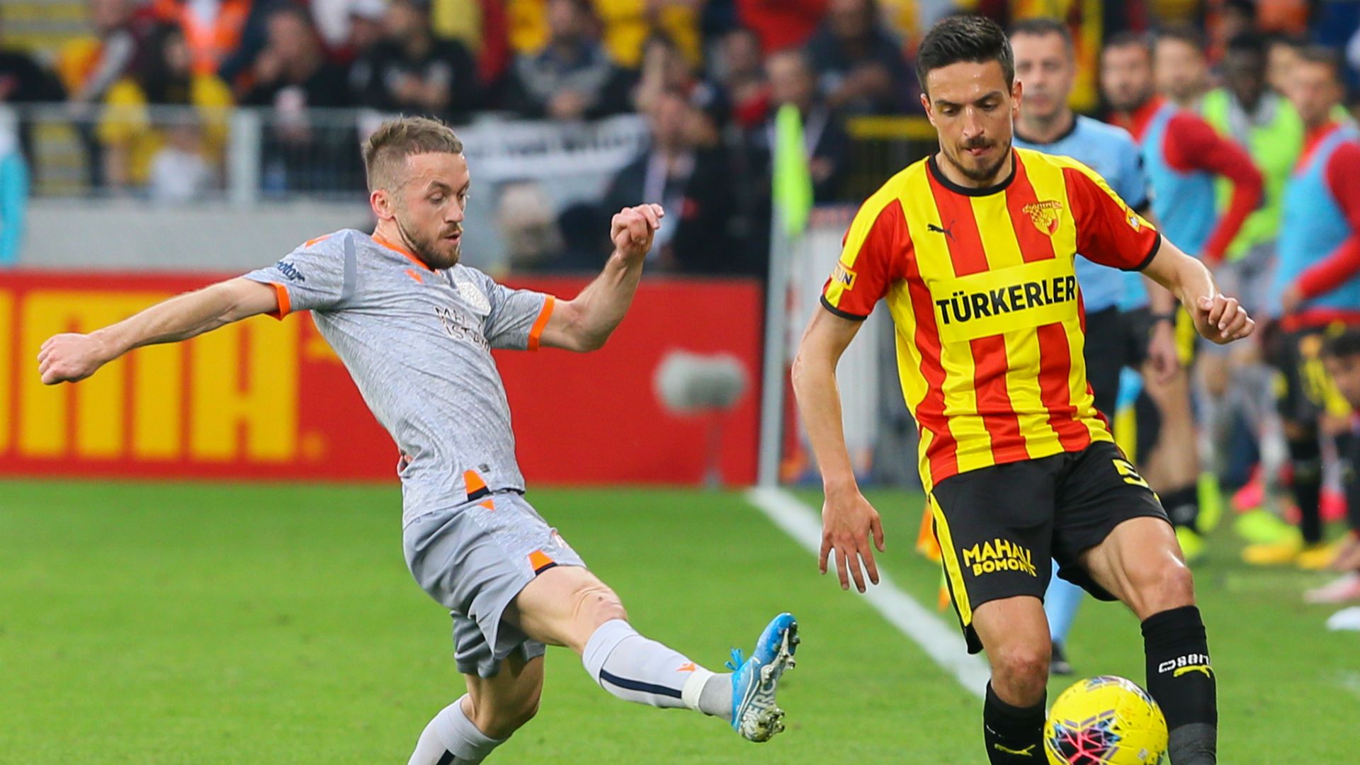 Goztepe Basaksehir 14032020