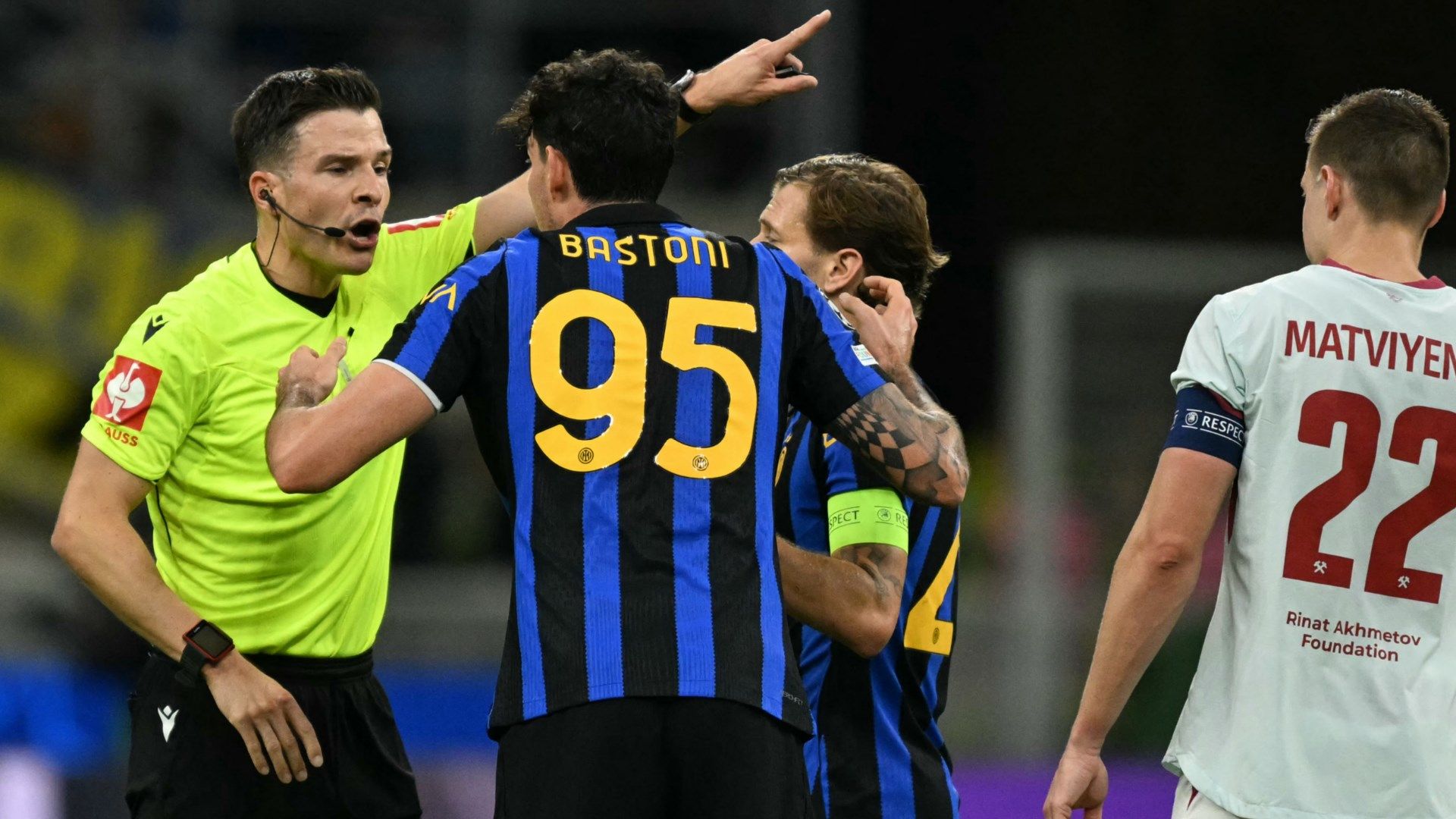 Bastoni espulso Inter Shakhtar