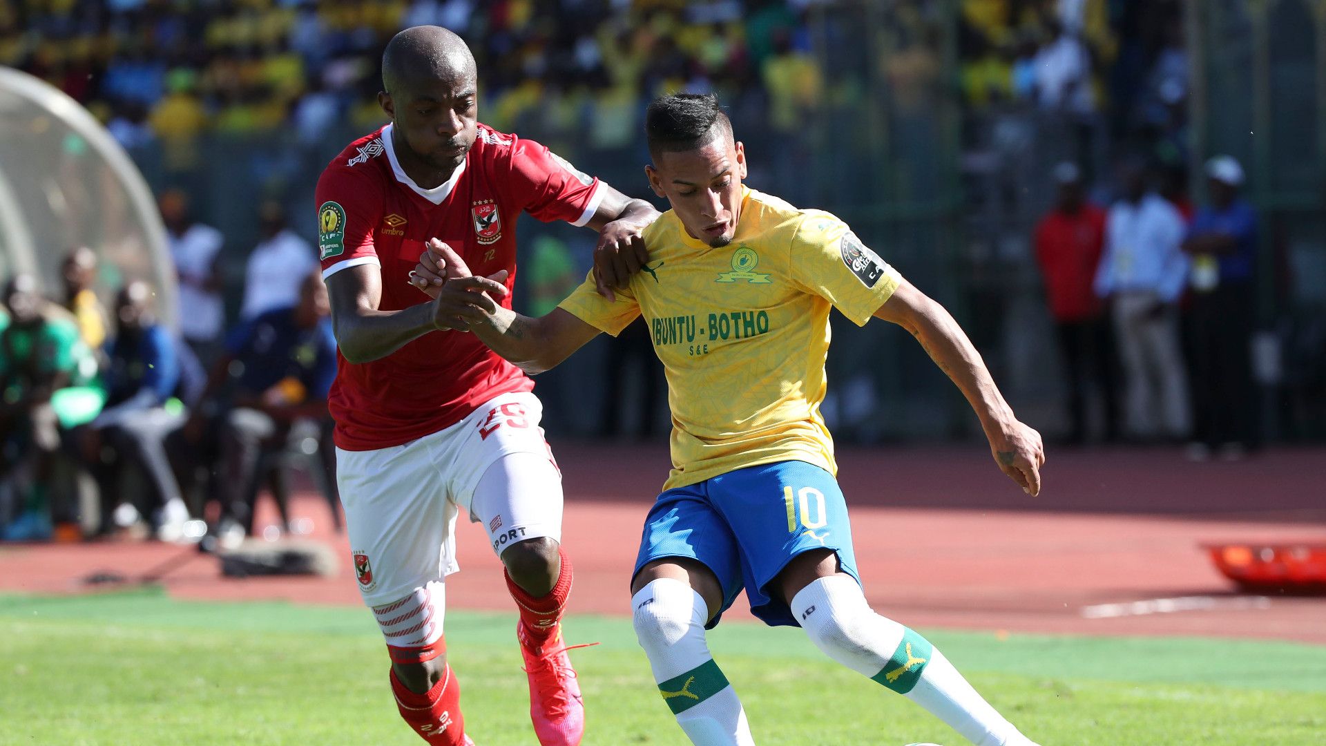 Gaston Sirino of Mamelodi Sundowns challenged by Geraldo of Al Ahly, March 2020