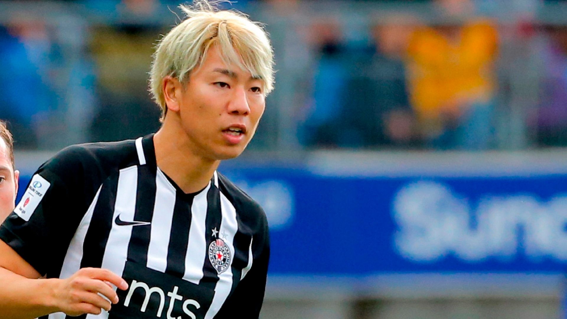 浅野拓磨がセルビア杯準々決勝で2発！再開後公式戦2試合連続弾で