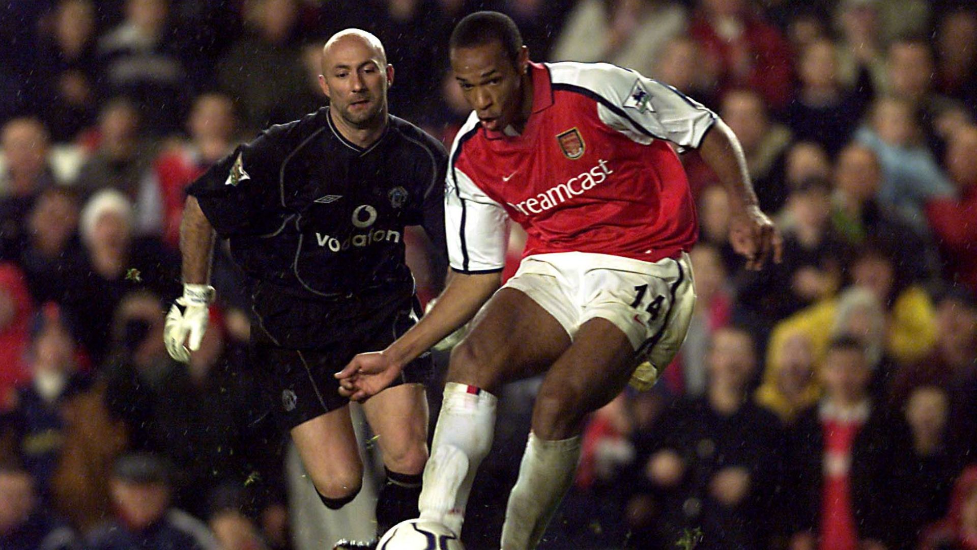 Arsenal Manchester United 2001 Henry Barthez