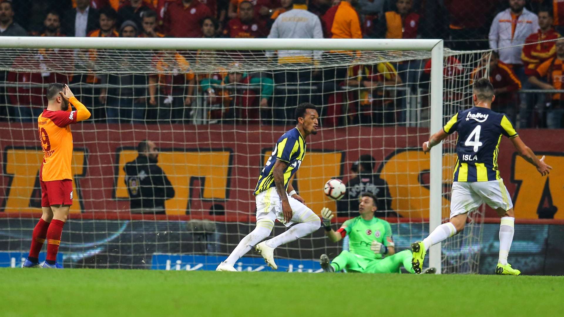 Jailson Fenerbahce Galatasaray