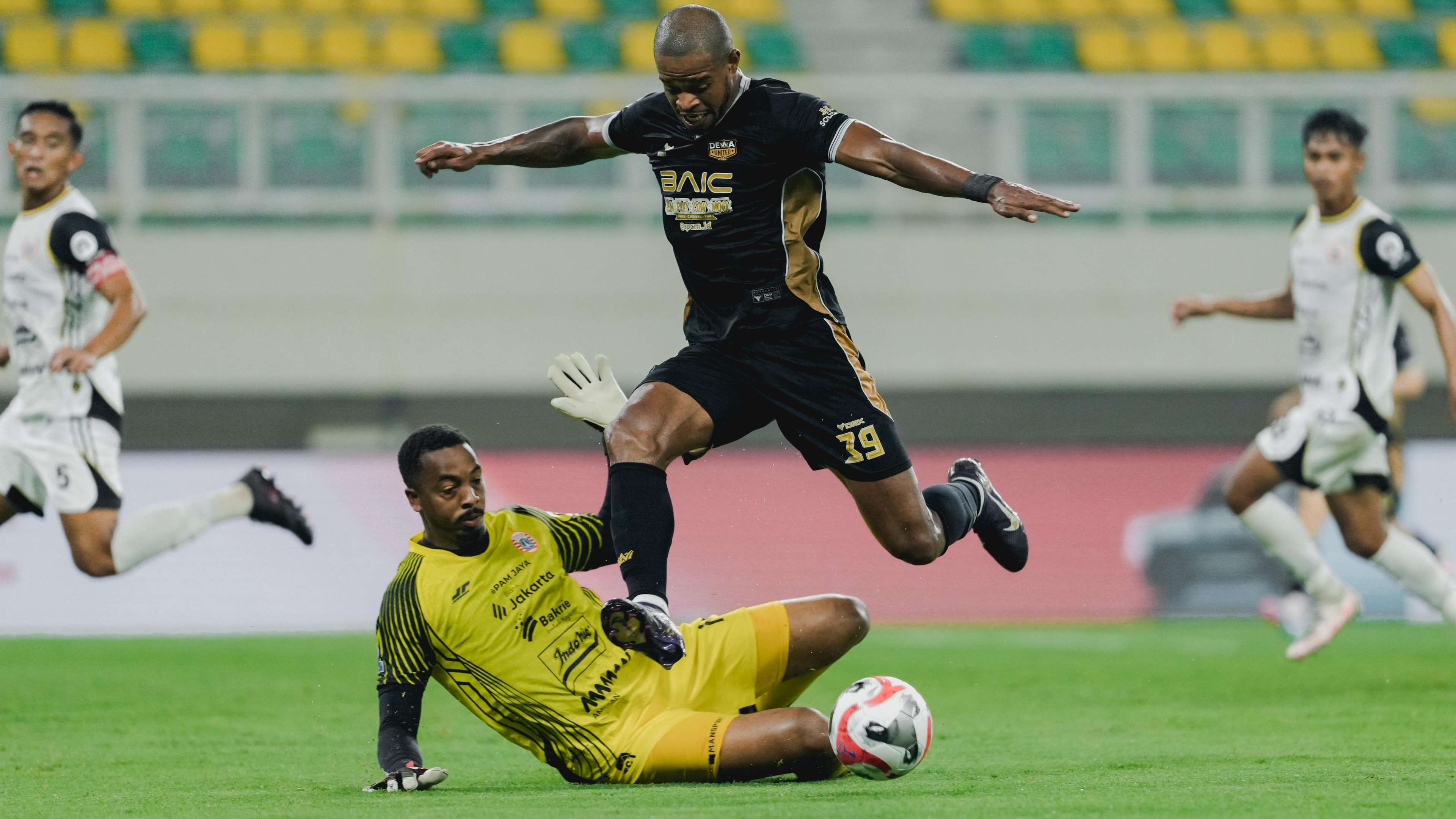 Dewa United vs Persija