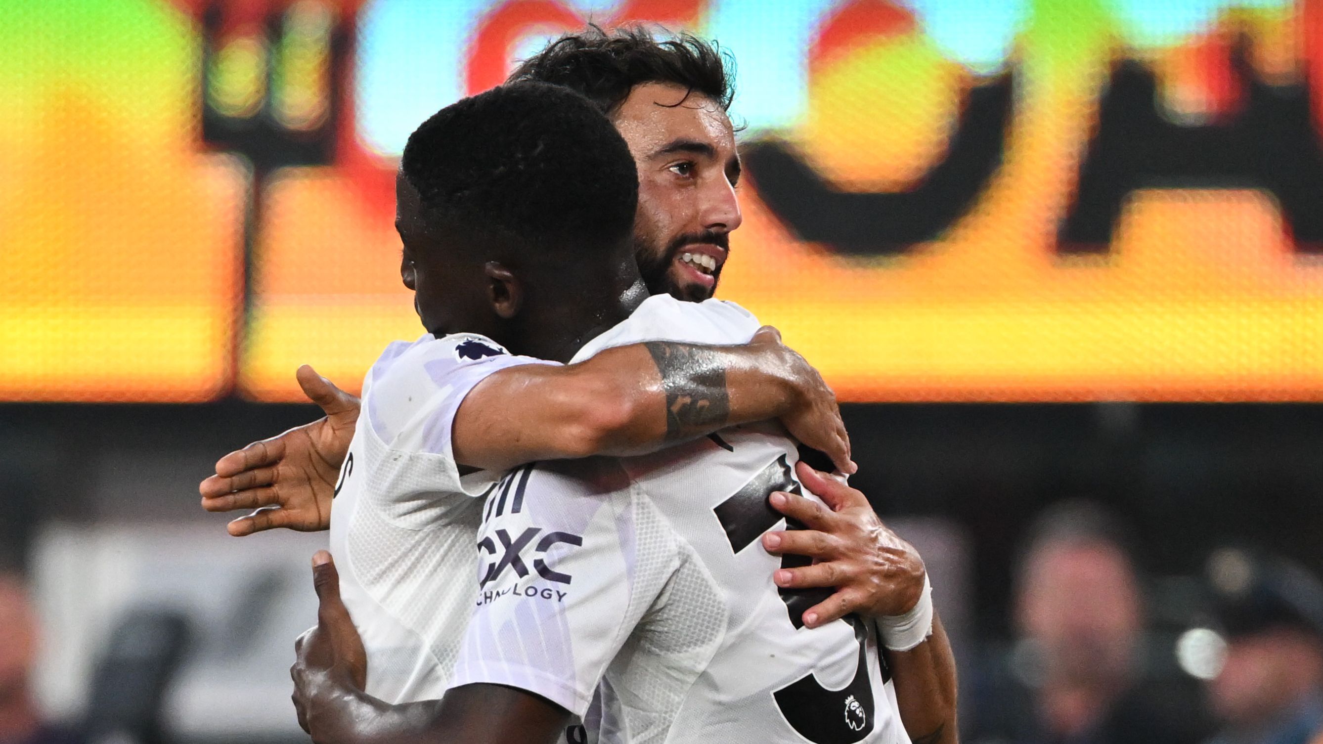 Bruno Fernandes Kobbie Mainoo Manchester United 2025-26