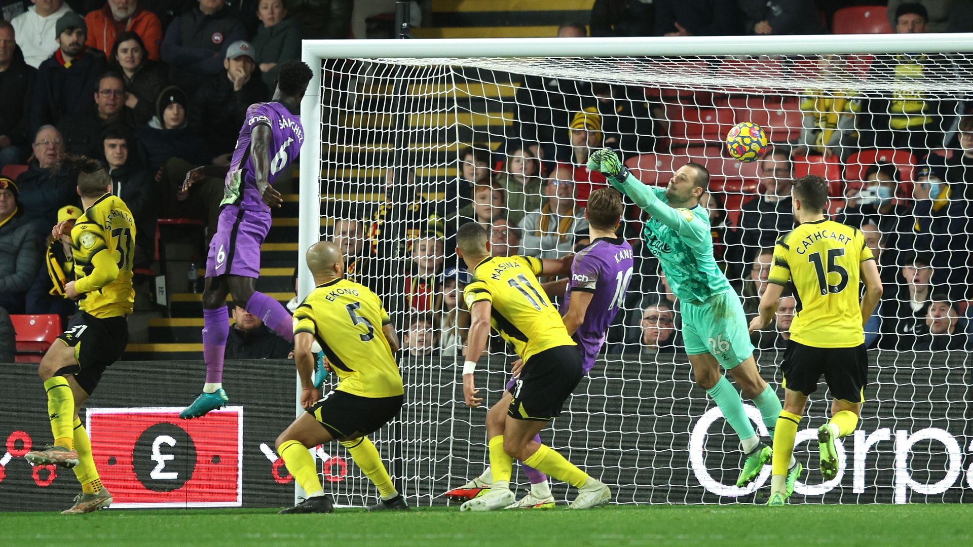 Davinson Sanchez Tottenham Watford 2021-22