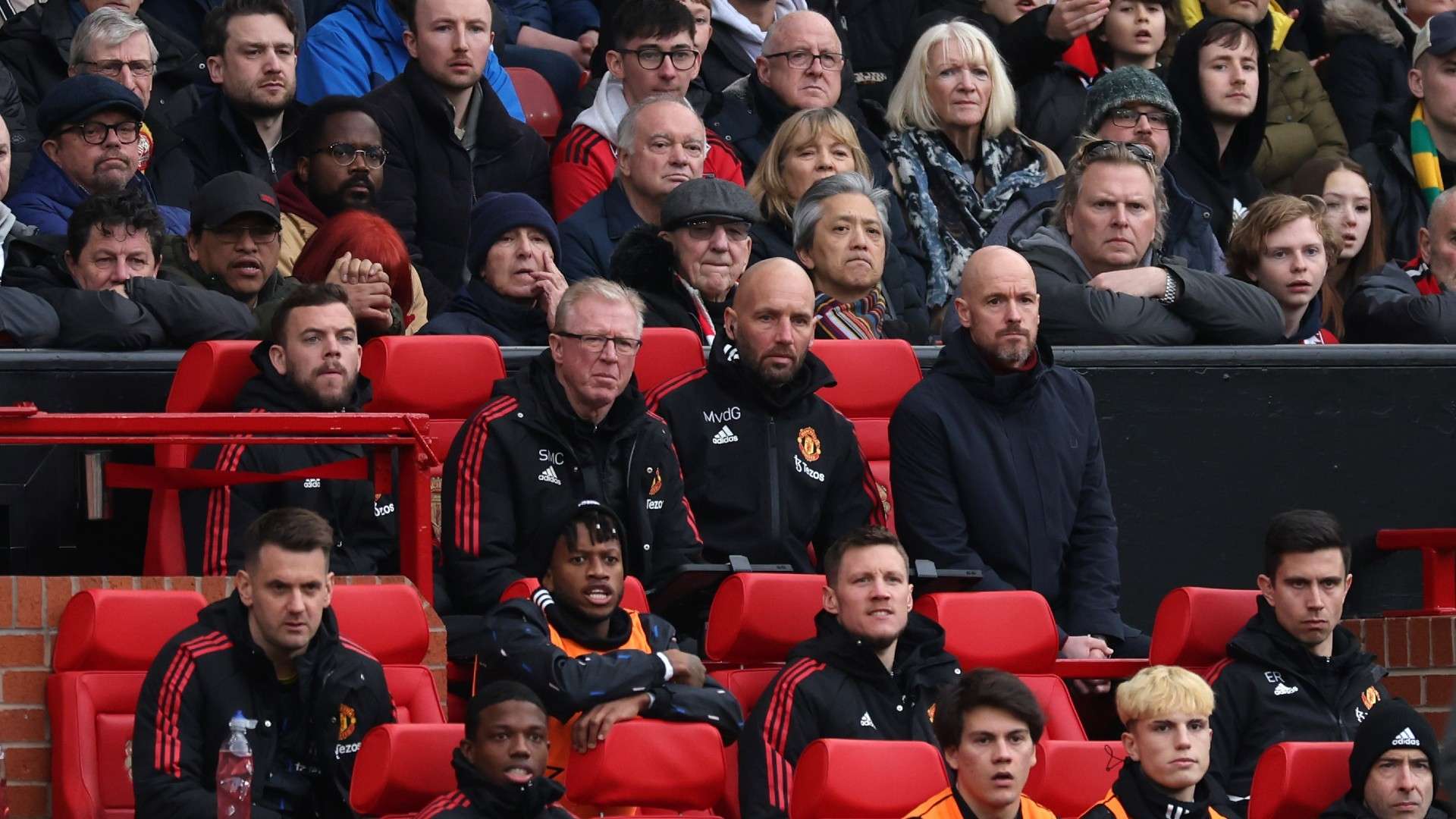 Erik ten Hag Manchester United w/ staff 2023-24