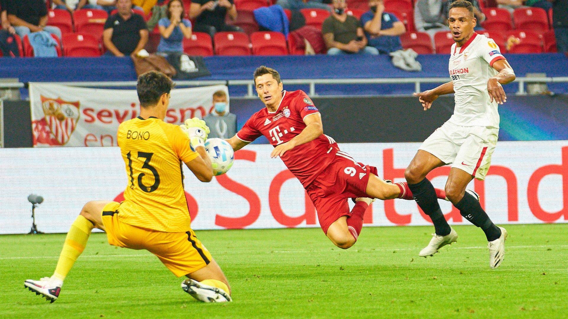 GERMANY ONLY: ROBERT LEWANDOWSKI BAYERN MÜNCHEN UEFA SUPERCUP 24092020