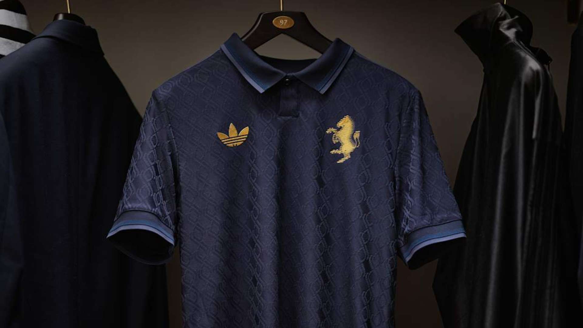Juventus 24-25 third kit