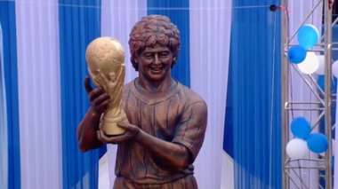 Maradona statue