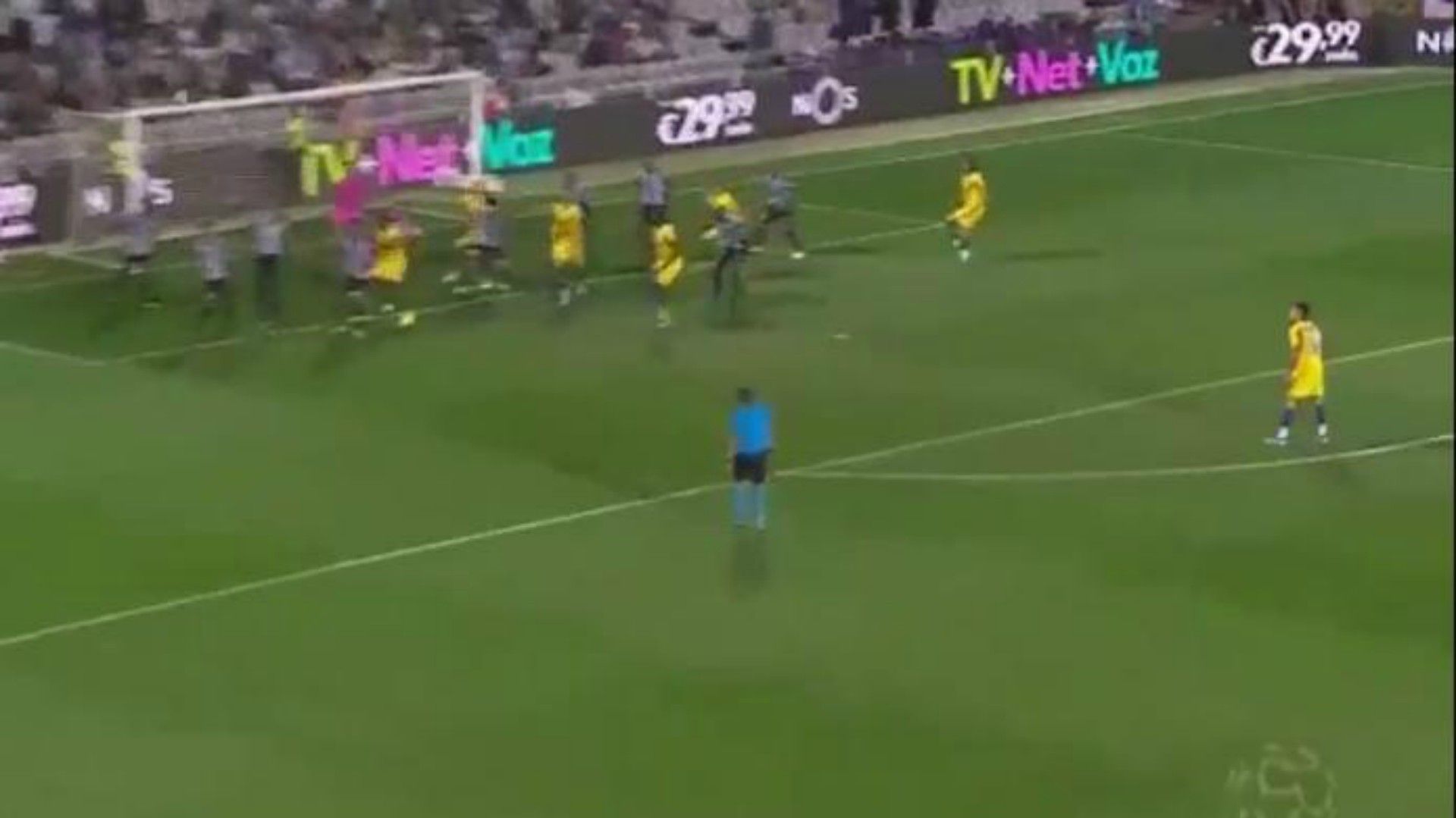 Tecatito Corona Porto