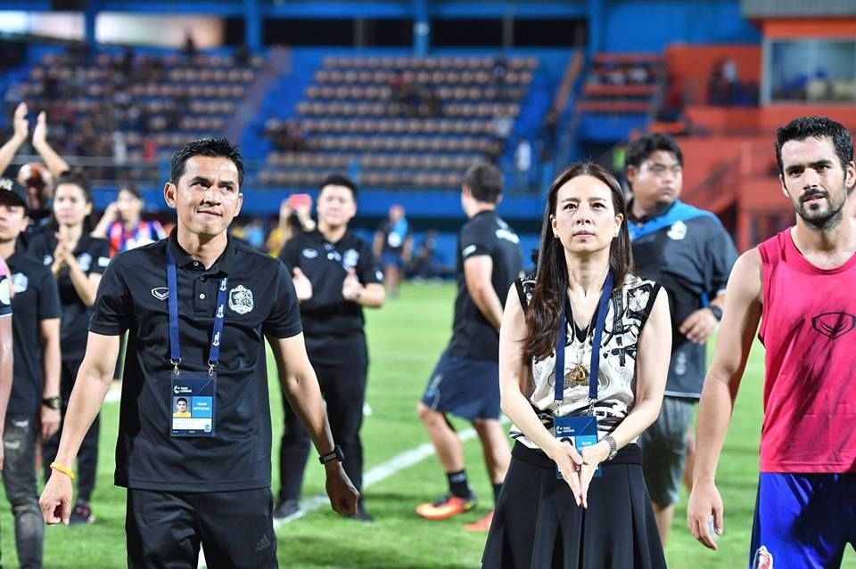 เกียรติศักดิ์ เสนาเมือง - นวลพรรณ ล่ำซำ