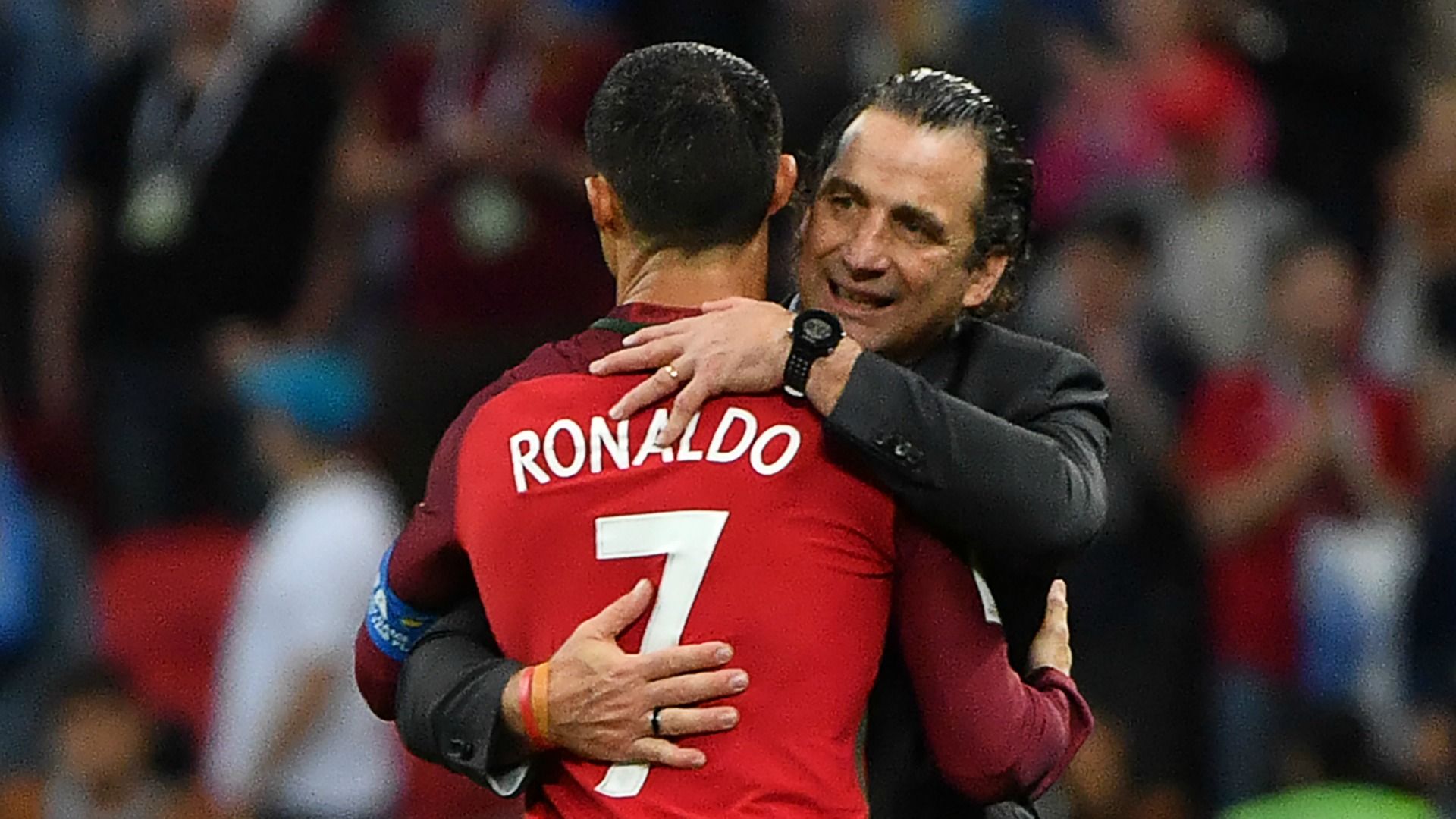 Juan Antonio Pizzi y Cristiano Ronaldo Chile Portugal 280617