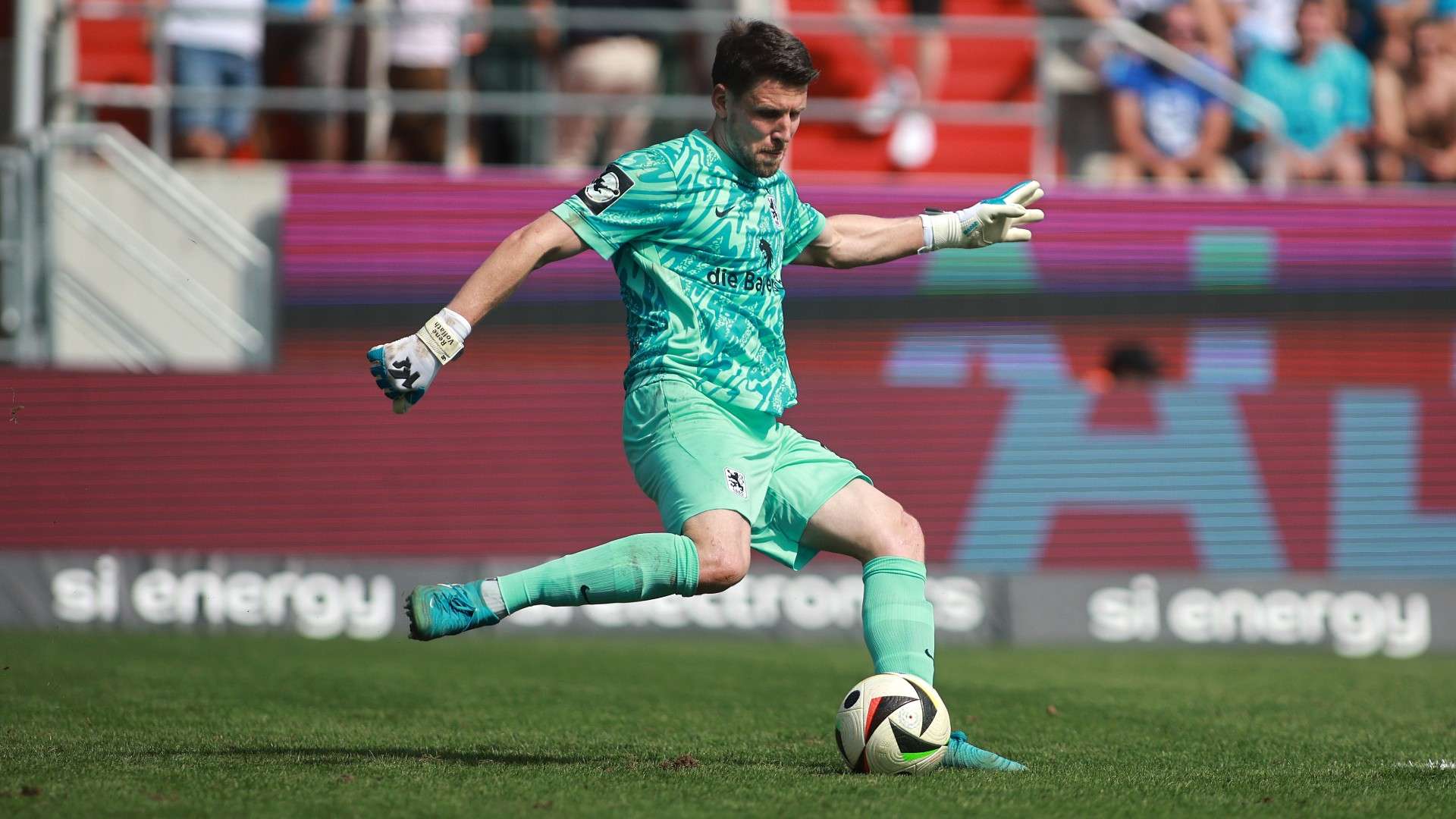 Rene Vollath, goalkeeper of 1860 München