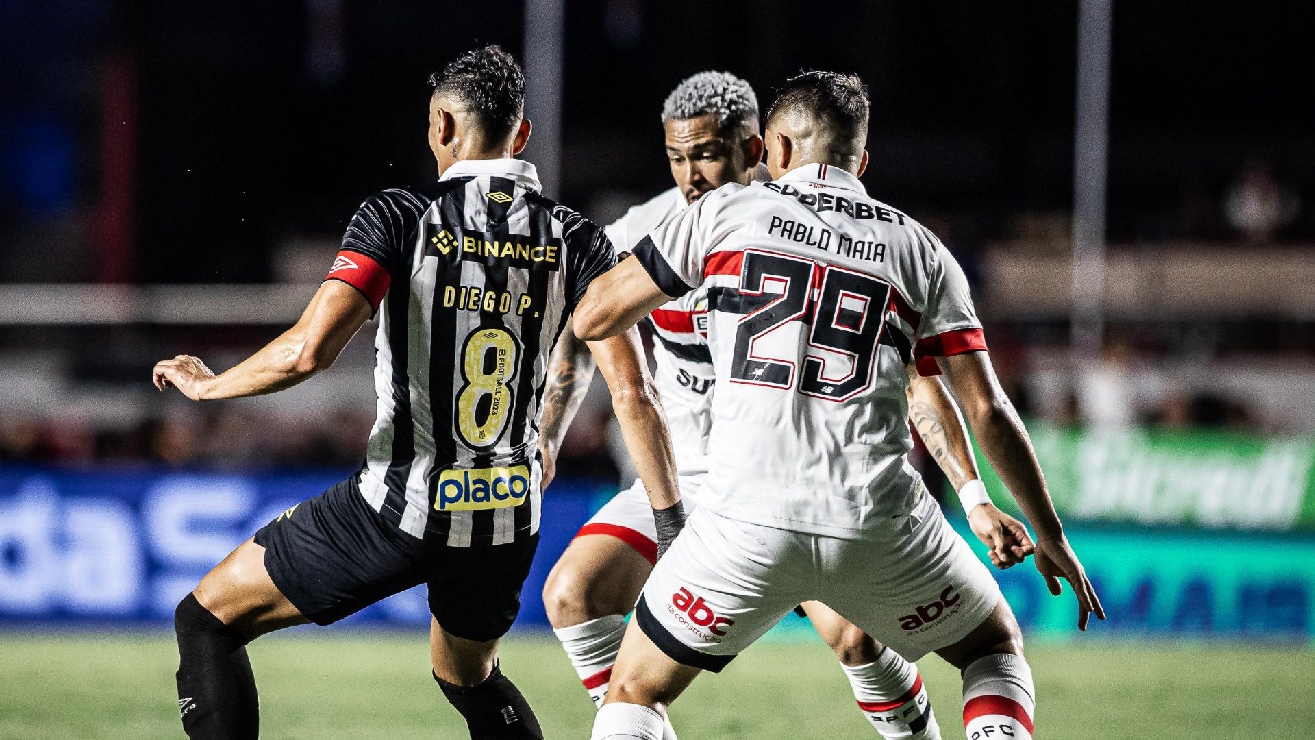 Santos x São Paulo: Quem venceu mais vezes o San-São?