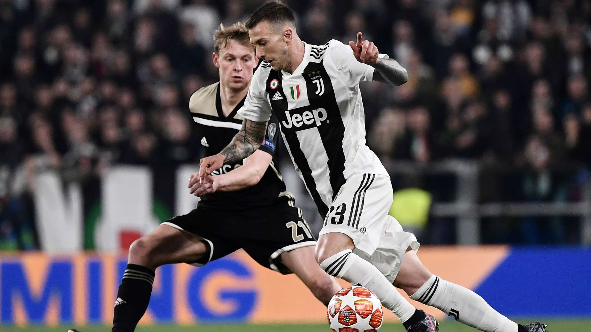 Bernardeschi Juve Ajax