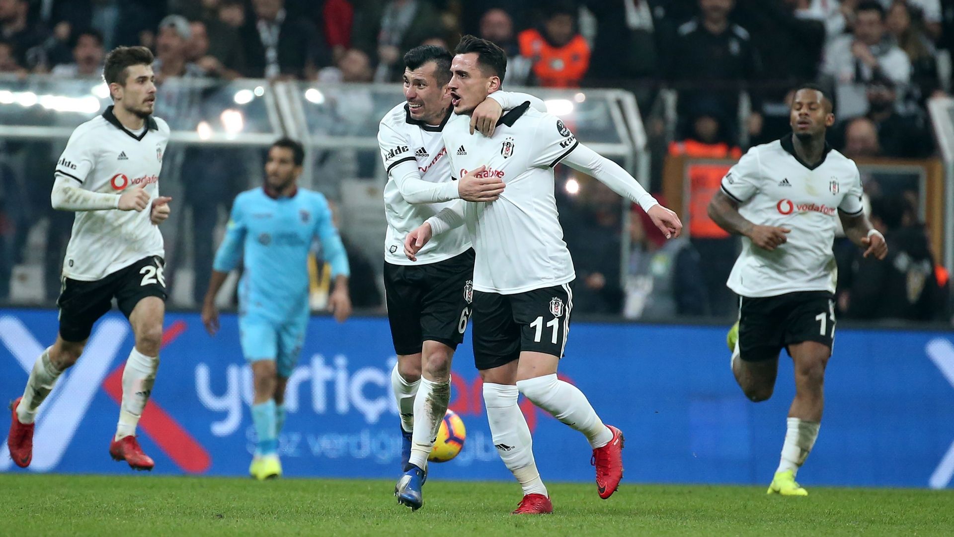 Mustafa Pektemek Besiktas Trabzonspor STSL 12162018