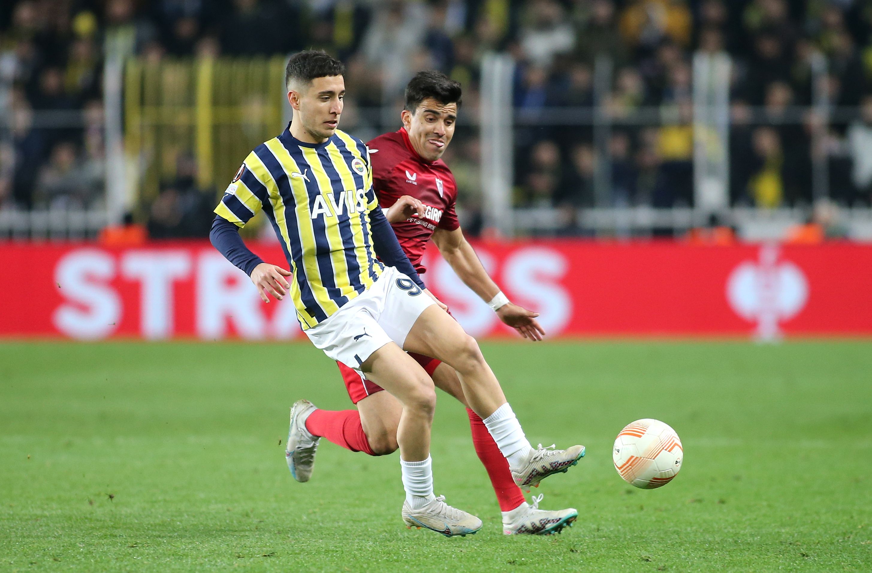 Emre Mor’un yeni takımı hayrete düşürdü! Fenerbahçe’nin yıldızı imzalıyor