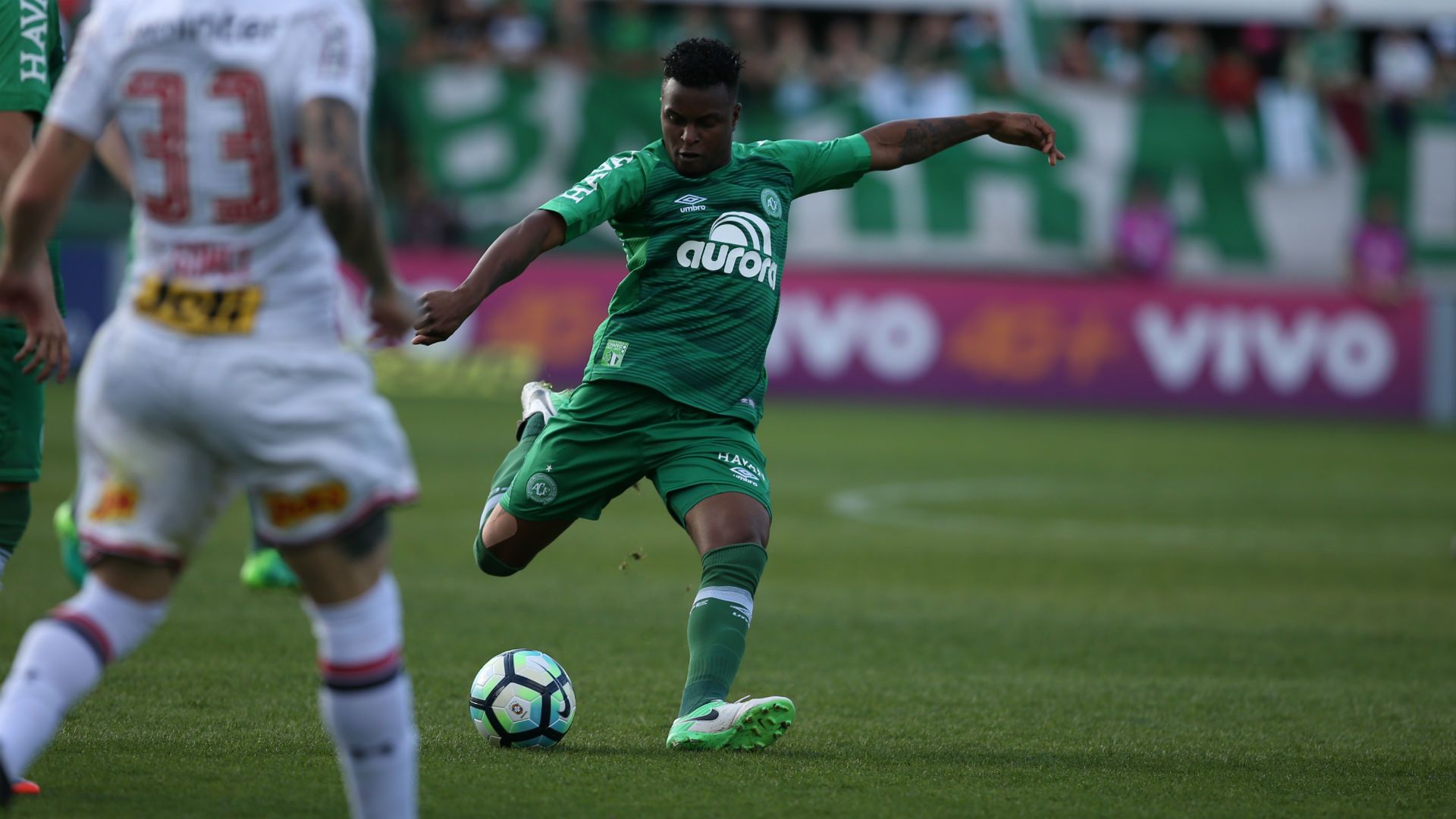 Moisés Chapecoense 28 07 2017
