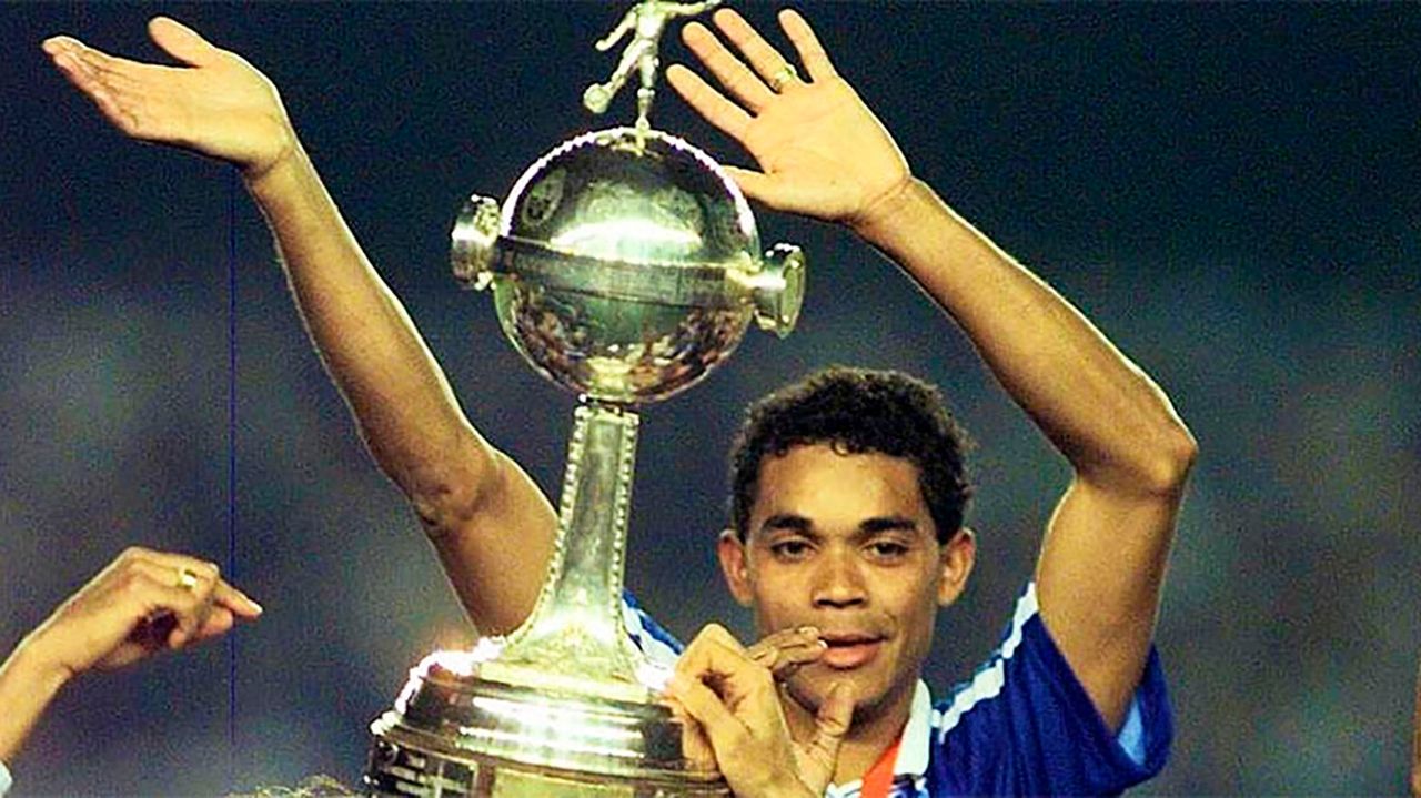 Elivelton Cruzeiro Libertadores 1997
