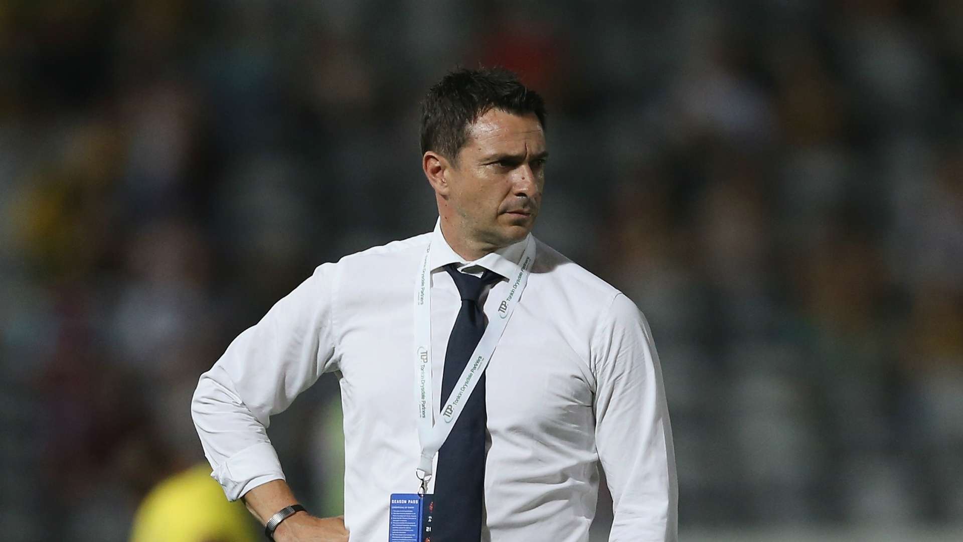 Paul Okon Central Coast Mariners v Melbourne City A-League 31122016