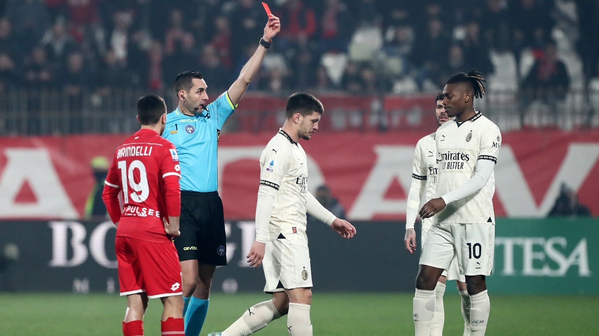 Luka Jovic red card Monza Milan