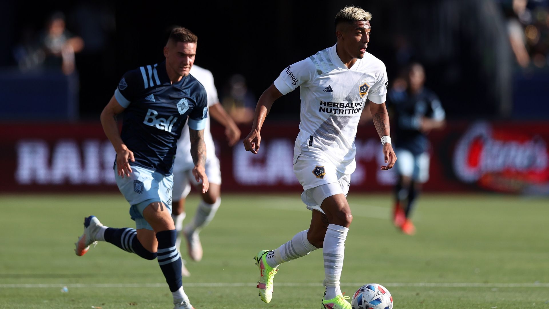 Julián Araujo Galaxy MLS