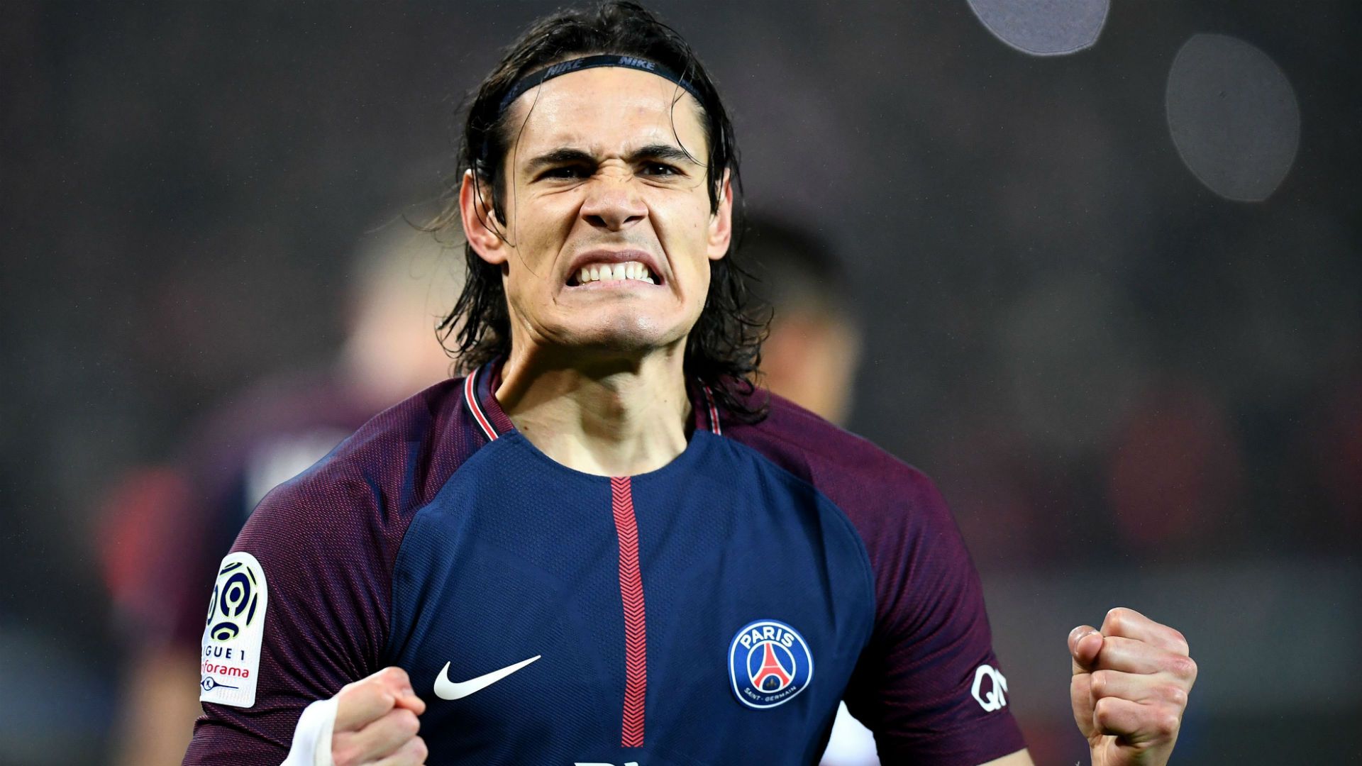 Edinson Cavani PSG Caen Ligue 1 20122017.jpg