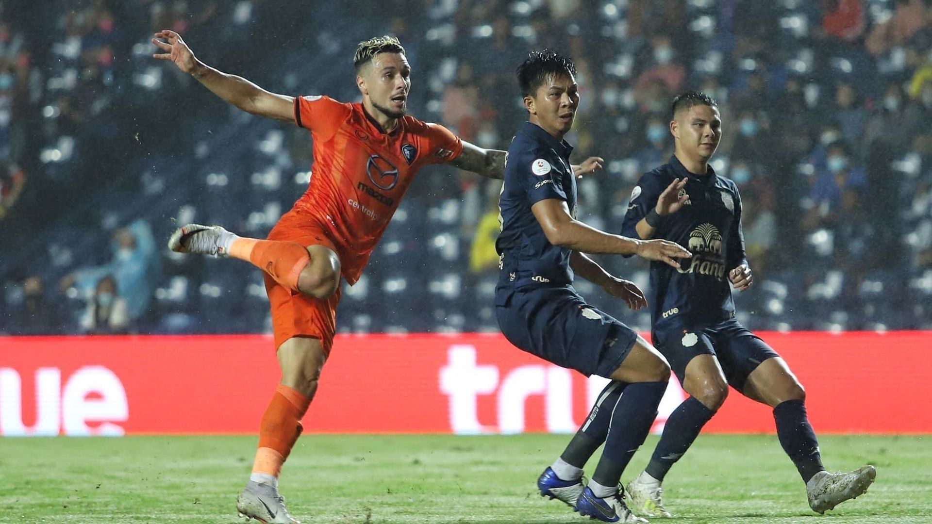 บุรีรัมย์ ยูไนเต็ด 1-2 นครราชสีมา มาสด้า : 2020