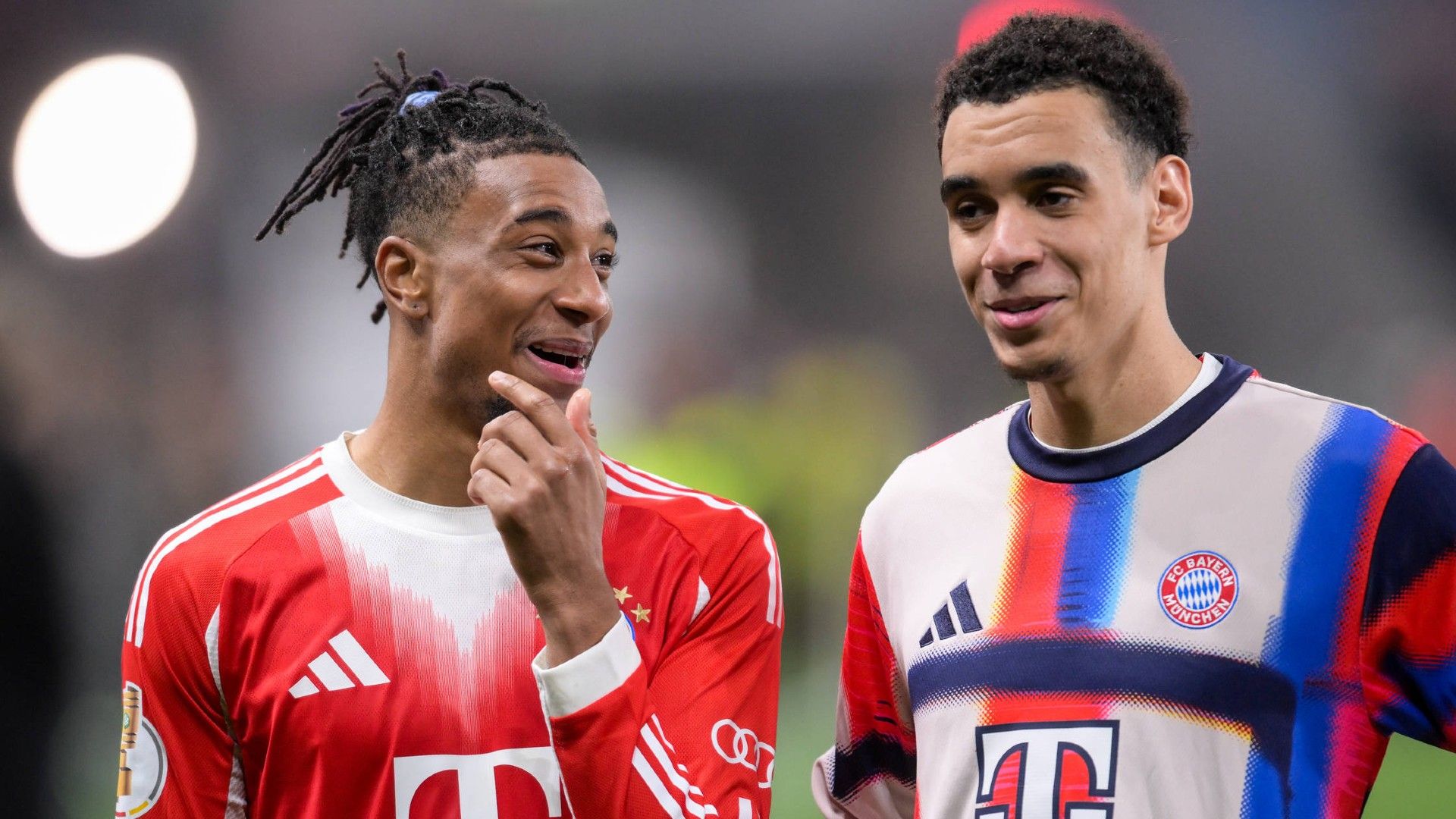 MICHAEL OLISE JAMAL MUSIALA BAYERN MÜNCHEN