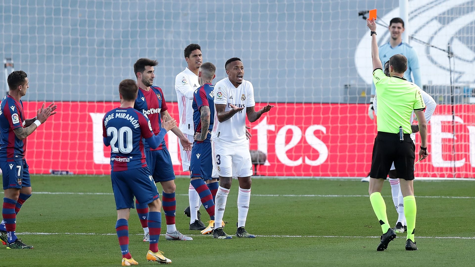 20210204_Eder_Militao