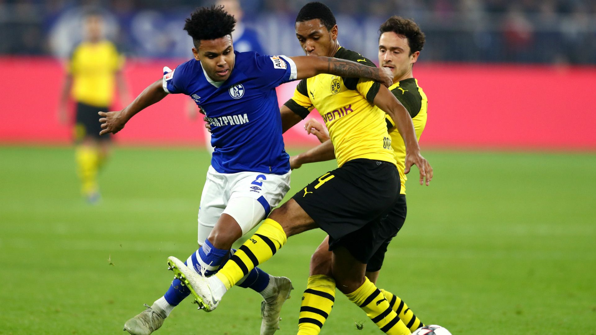 Weston McKennie Schalke Dortmund 08122018