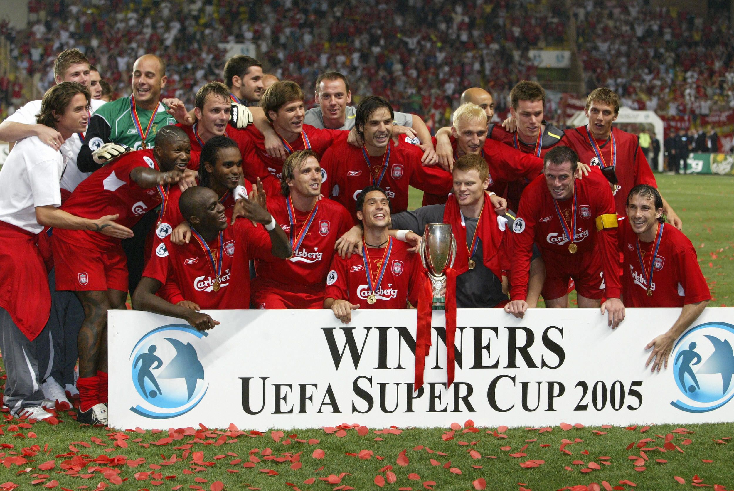 Liverpool 2005 campeón Supercopa UEFA