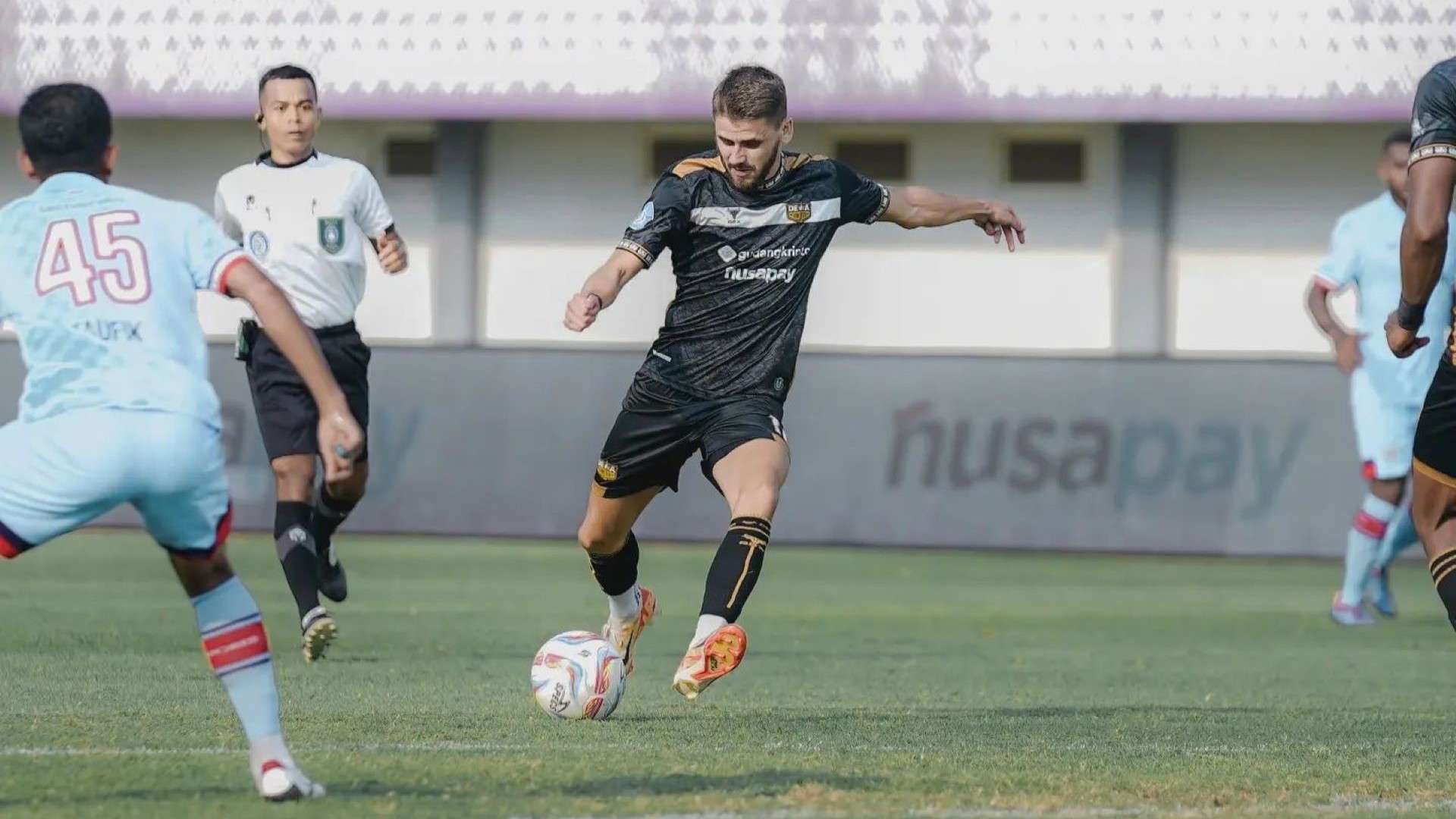 Dewa United vs RANS Nusantara 27022024