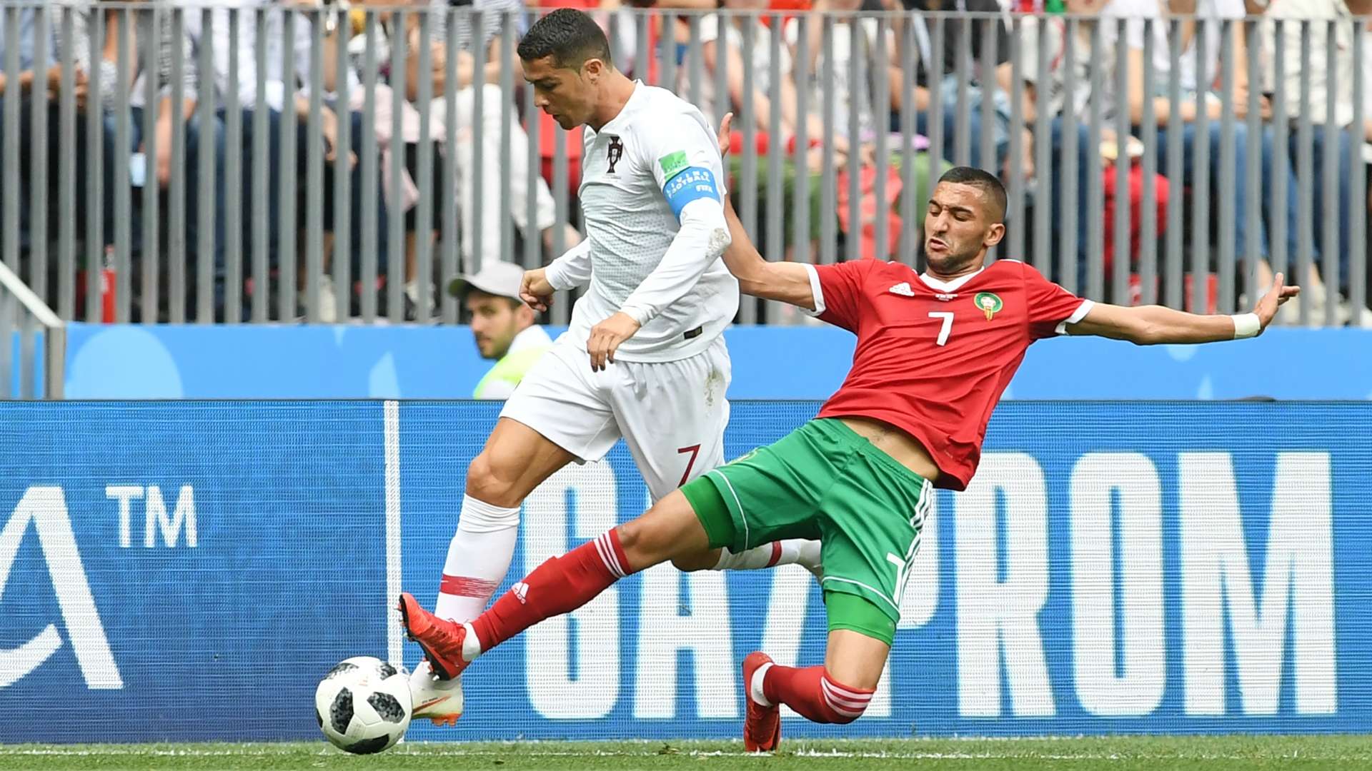 Cristiano Ronaldo Hakim Ziyech 02202018