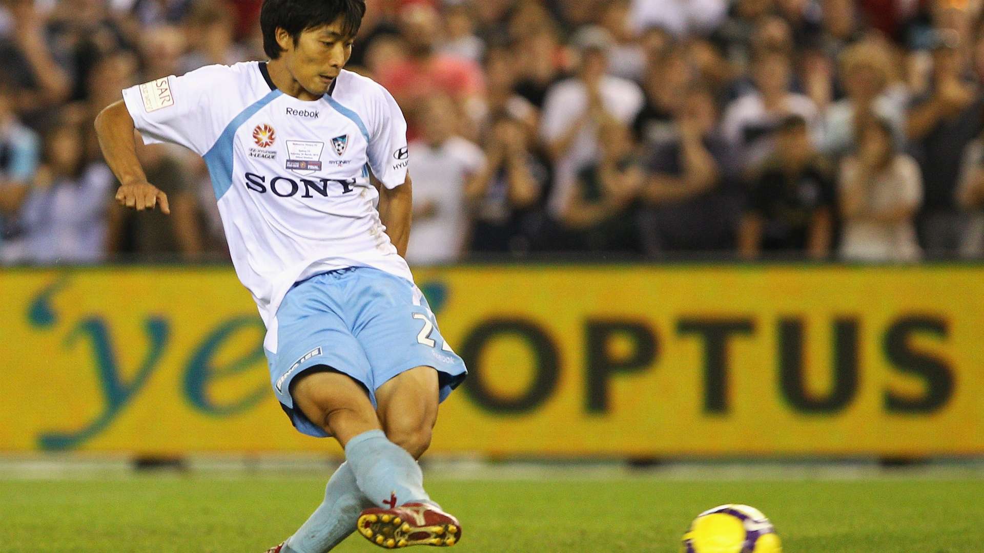 Byun Sung-hwan Melbourne Victory v Sydney FC A-League 20032010