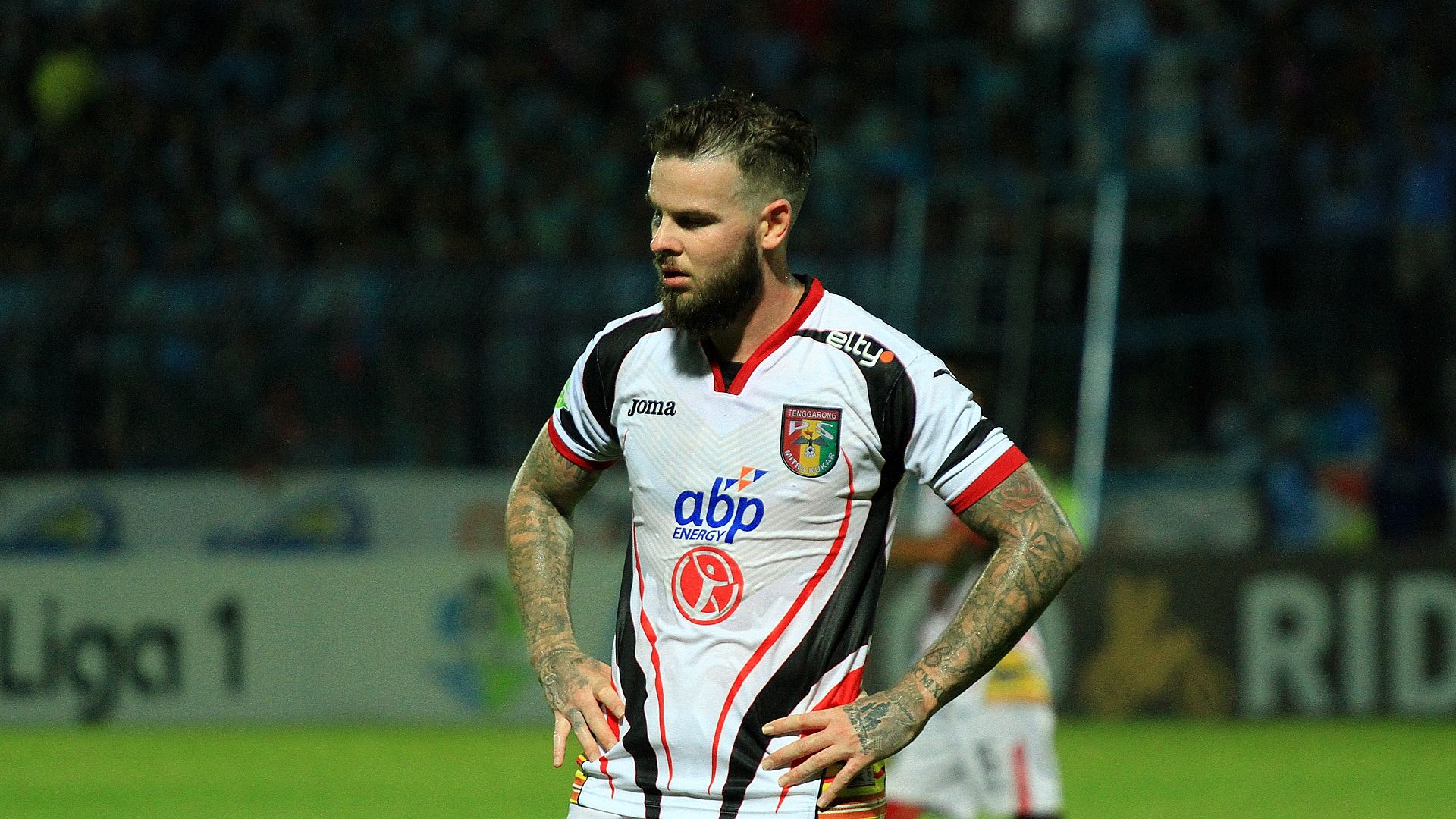 Danny Guthrie - Mitra Kukar