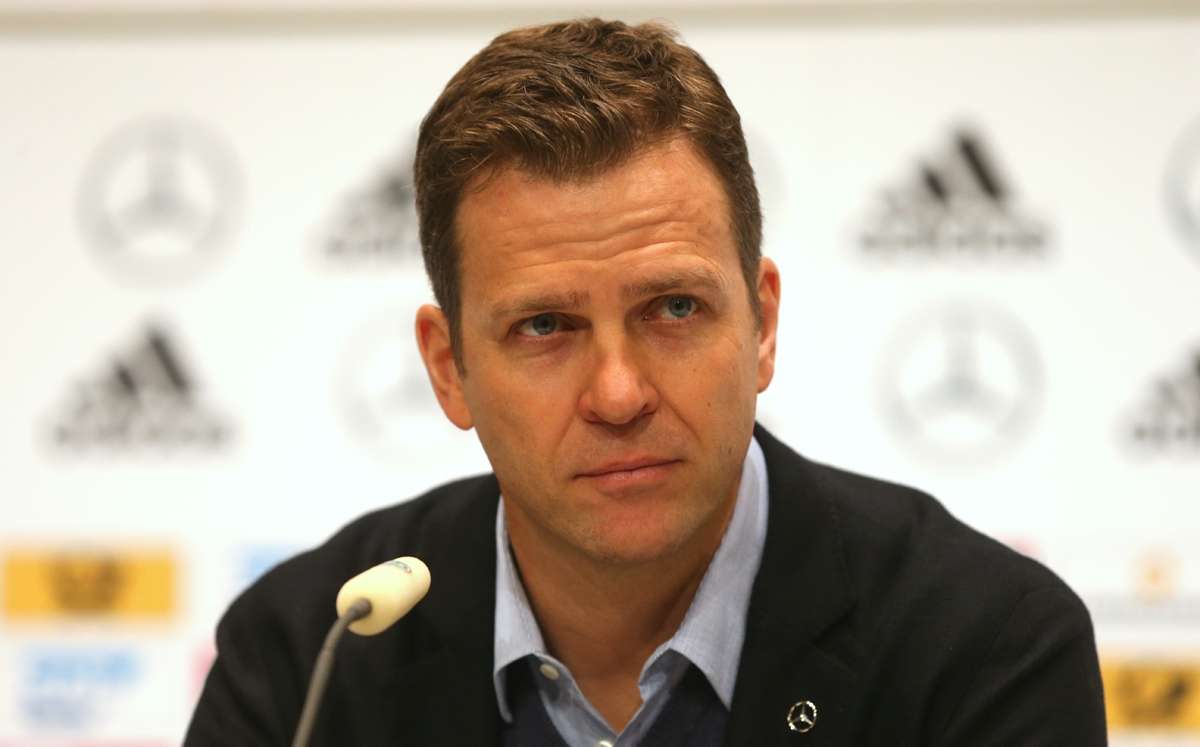 Oliver Bierhoff drückt dem Hamburger SV die Daumen