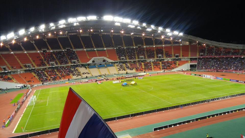 OPINION: ใครไม่ควรเข้าสนามมาเชียร์ทีมชาติไทยบ้าง?