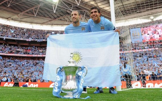 Pablo Zabaleta - Carlos Tevez / FA Cup 2011