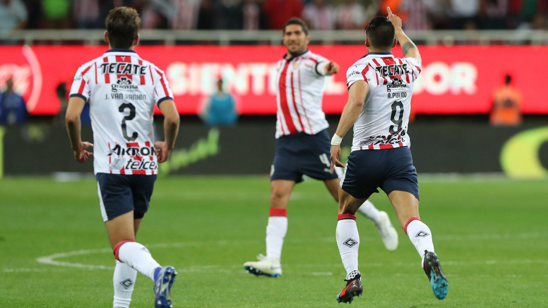 Chivas Alan Pulido Jair Pereira 040219